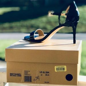 Micheal Kors Simone Sandal